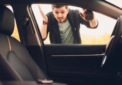 What to Do If You Lock Your Keys Inside Your Car and Have No Spare